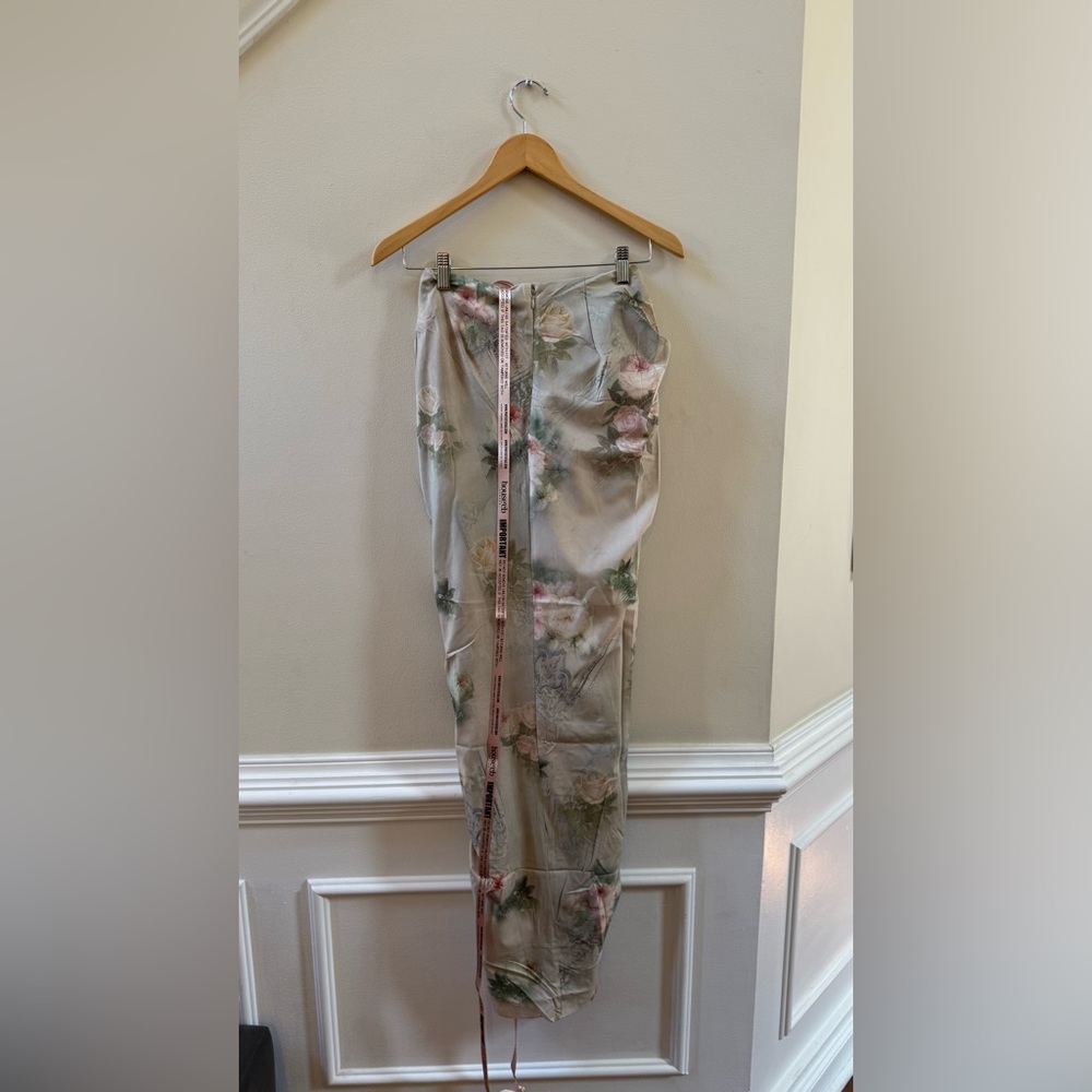 House of CB GreenVesper Ruched Slit Maxi skirt - Picture 7 of 10